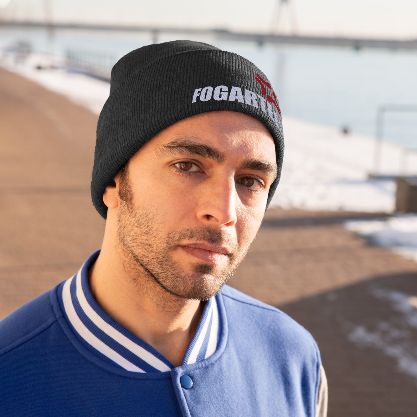 Cross-Popping Veins Embroidered Knit Beanie